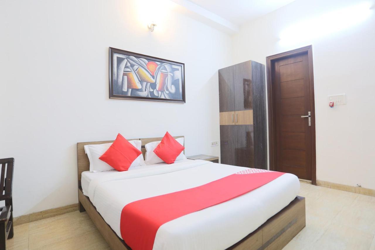 Oyo 72519 Meera Bhawan Hotel Vrindavan Luaran gambar