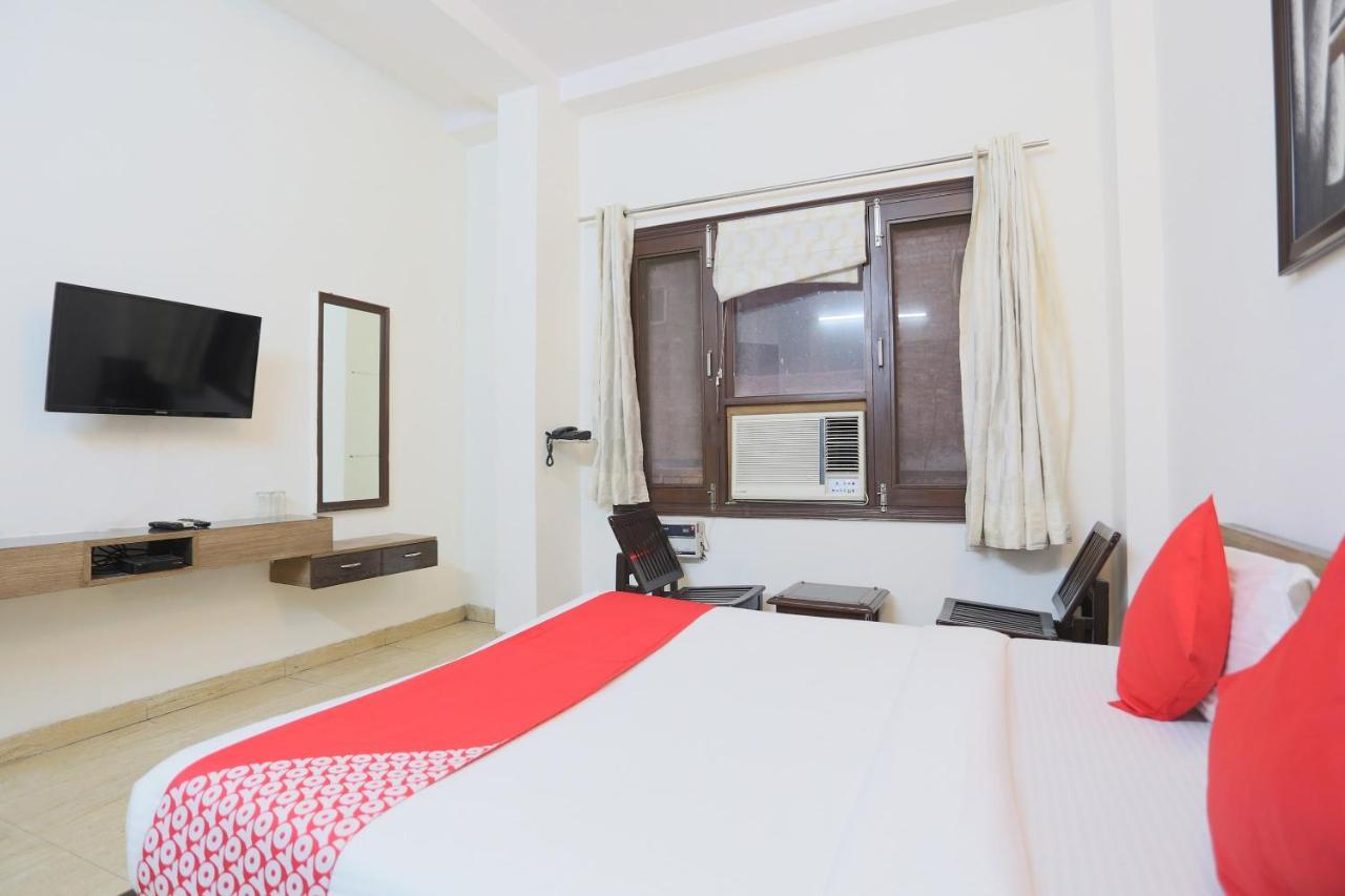 Oyo 72519 Meera Bhawan Hotel Vrindavan Luaran gambar