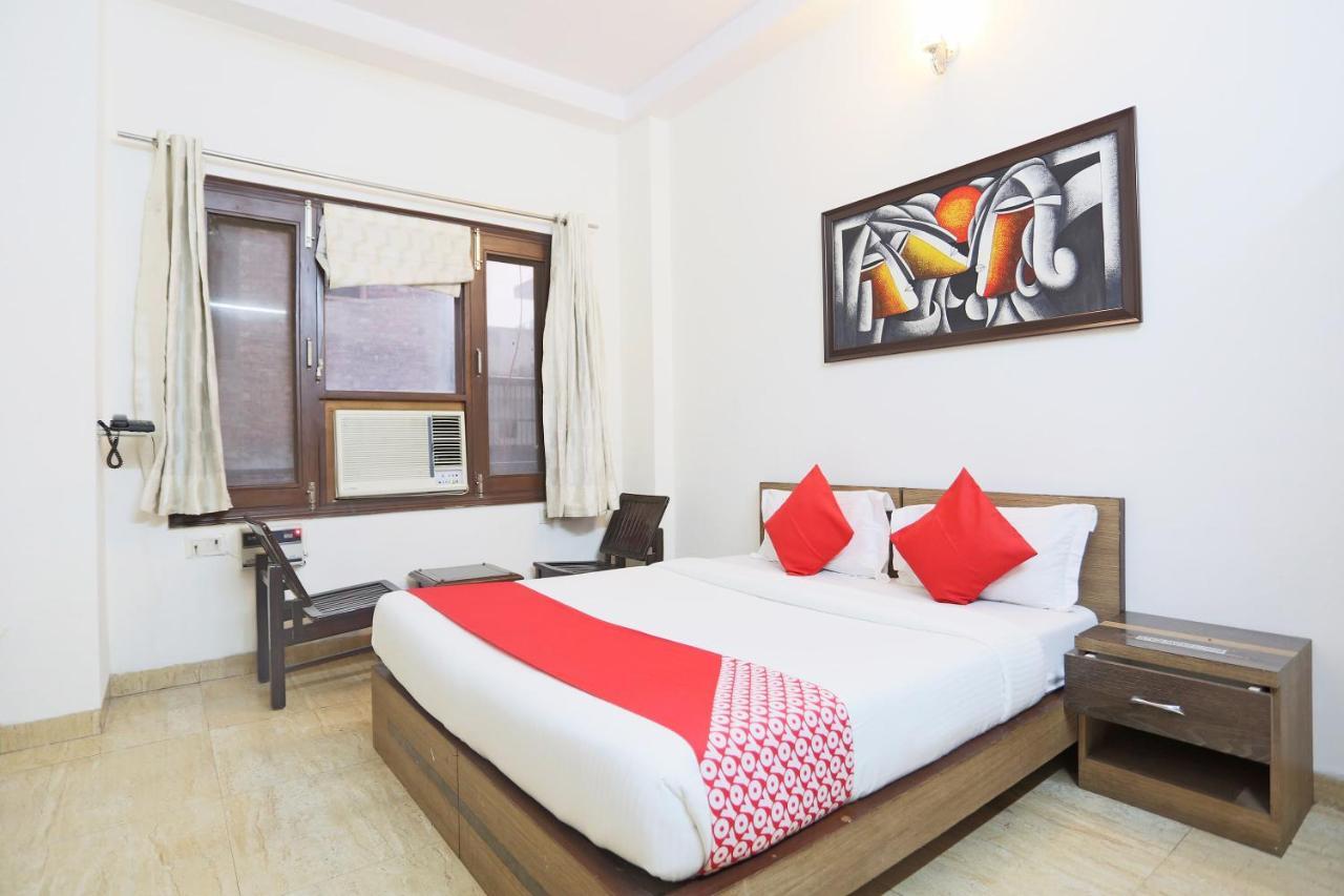 Oyo 72519 Meera Bhawan Hotel Vrindavan Luaran gambar